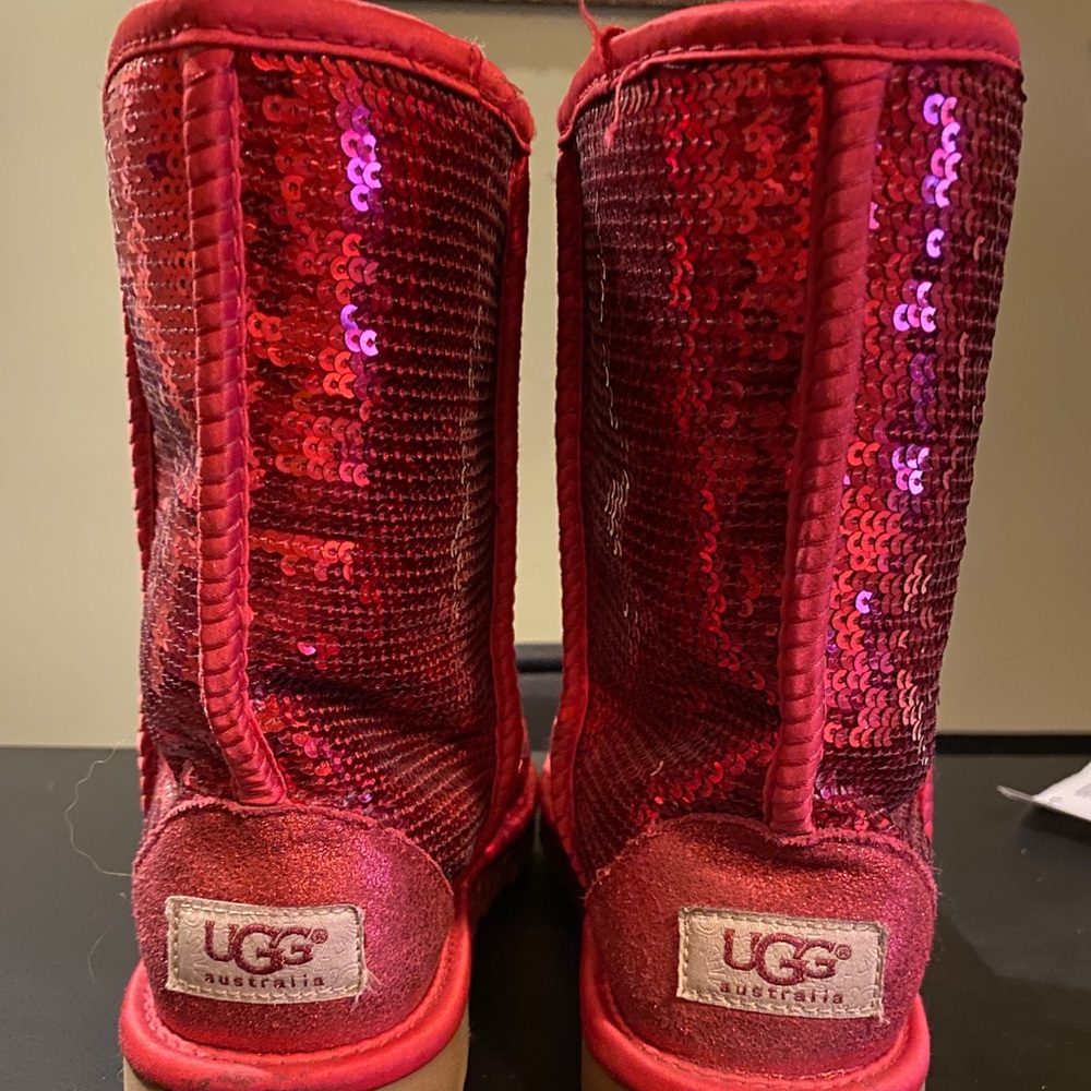 Sparkly Ugg